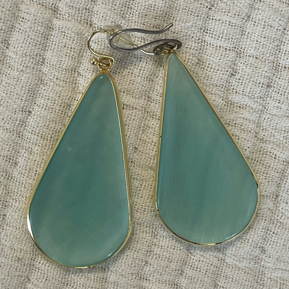 Vici: sea-foam color with gold finish // large tear drop earring
